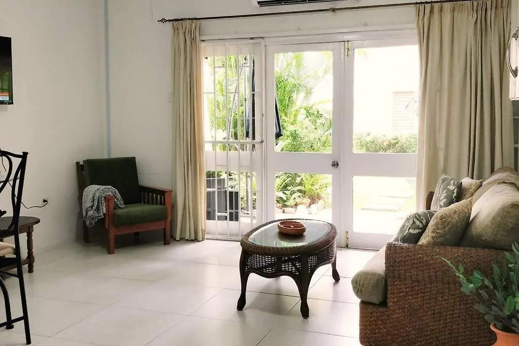 Apartment Secure, Gated Oasis Close To City Port of Spain